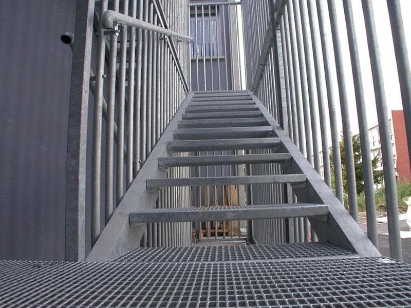 Escalier rambarde et mezzanine Agen